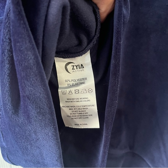 Zyia Active Womens Velour Velvet logo Pullover Sweatshirt Large Blue Spell Out - Picture 3 of 3